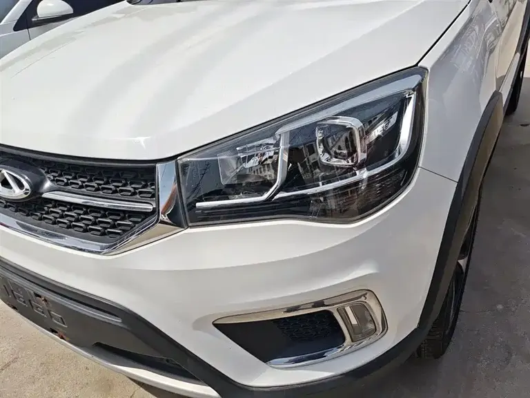 Chery Tiggo 3 x 1.5 L Auto Luxury