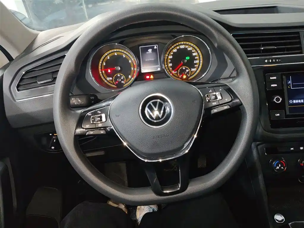Tiguan L 330 TSI Auto 2 WD Comfort Enjoyment