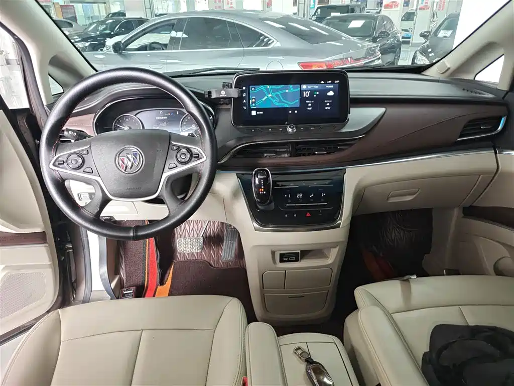 Buick GL8 Land Official Cabin Smart Enjoyment
