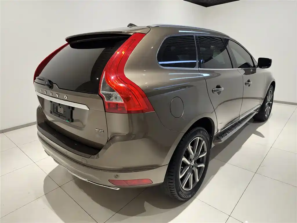 Volvo XC60 T5 AWD Smart Vision Upgraded