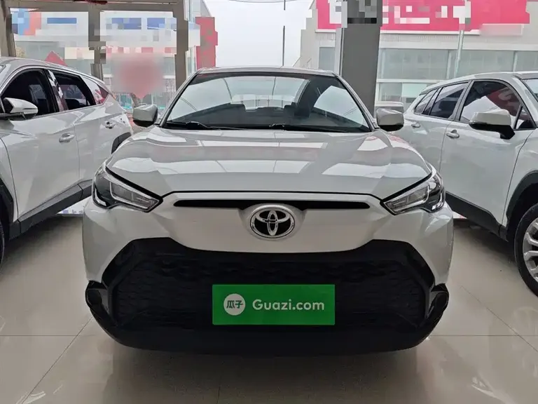 Toyota Frontlander 2.0 L CVT Elite