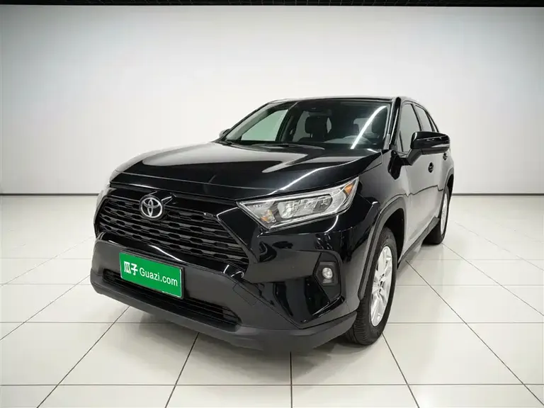 Toyota RAV4 2.0 L CVT 2 WD Urban