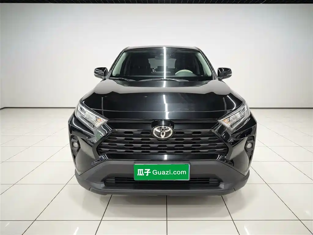 RAV4 2.0 L CVT 2 WD Urban