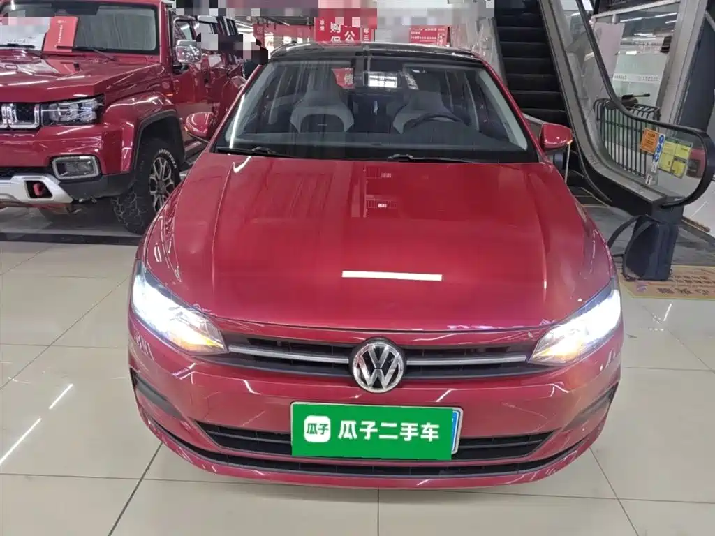 Polo Plus 1.5 L Auto Colorful Tech