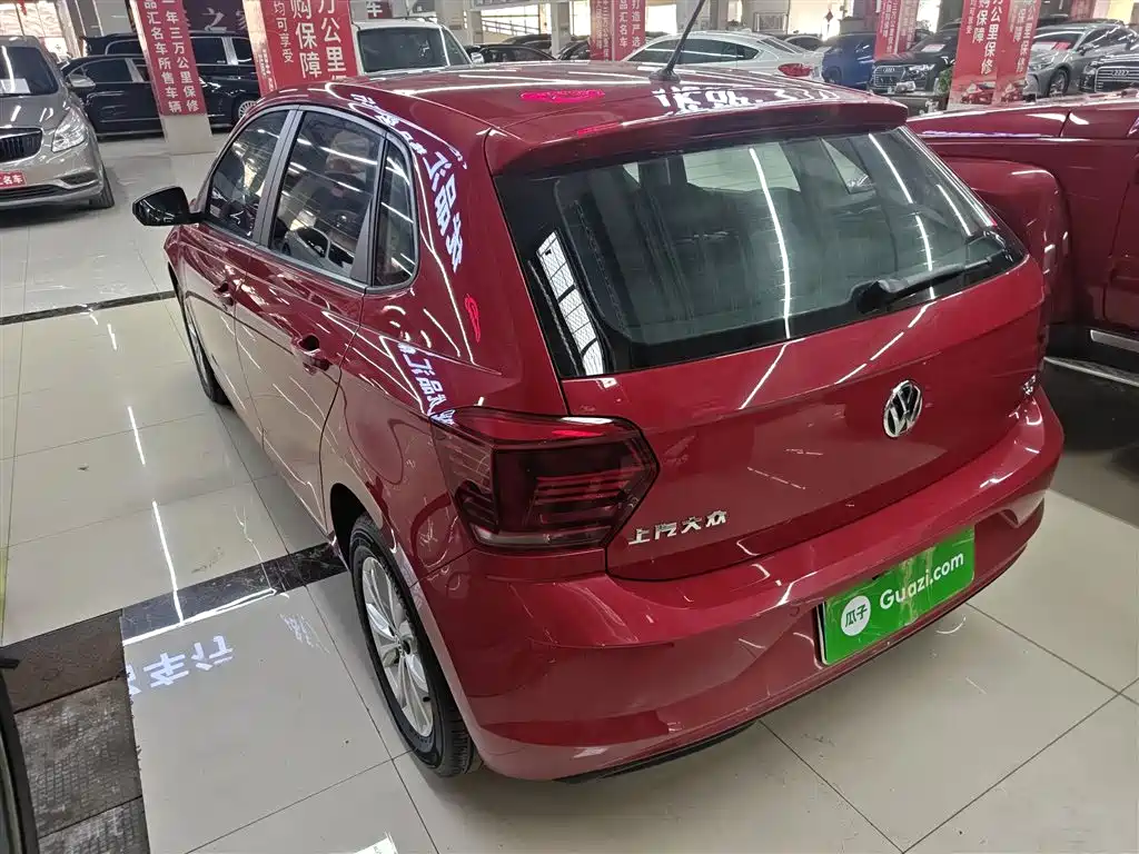 Polo Plus 1.5 L Auto Colorful Tech