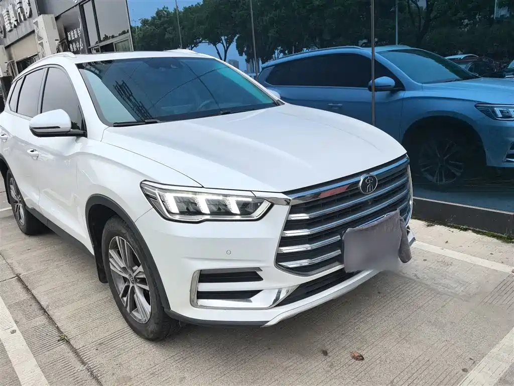 Song Pro 1.5 T Auto Luxury