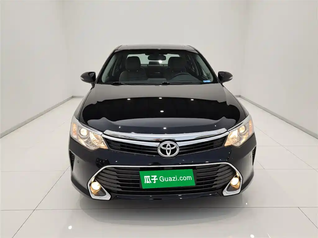 Camry 2.0 G Leading