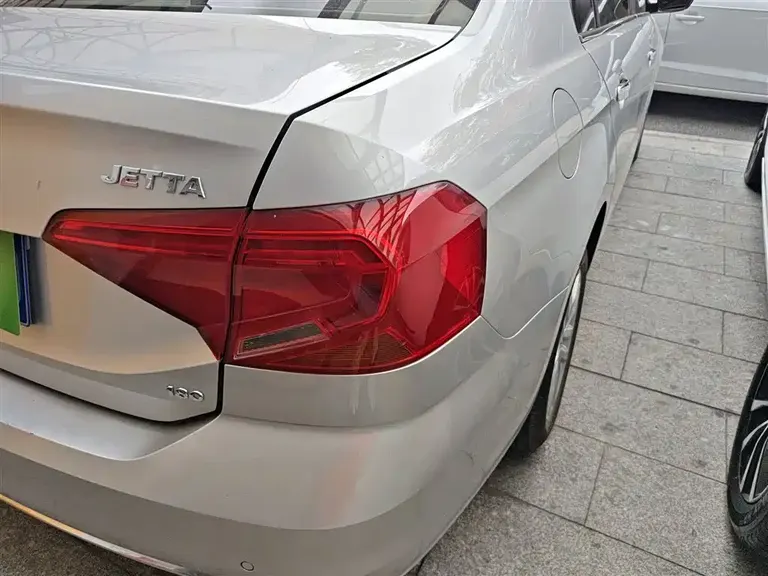 Volkswagen Jetta 1.5 L Auto Comfort