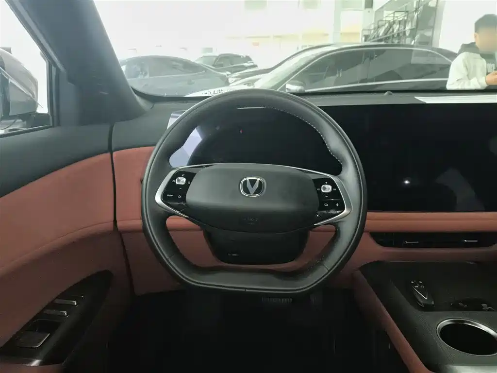 Changan CS75 PLUS 长安CS75 PLUS 2025款 第四代 UItra 2.0 T 新蓝鲸 智慧劲擎型
