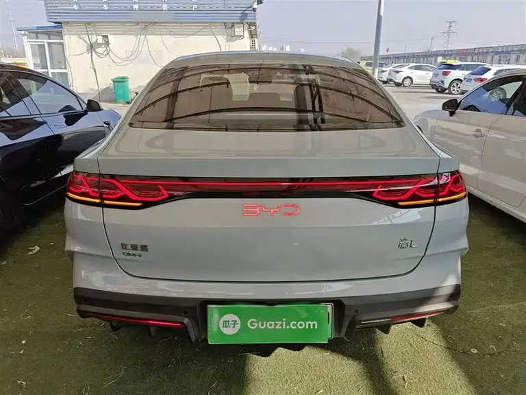 BYD Qin L DM-i 80 KM Leading
