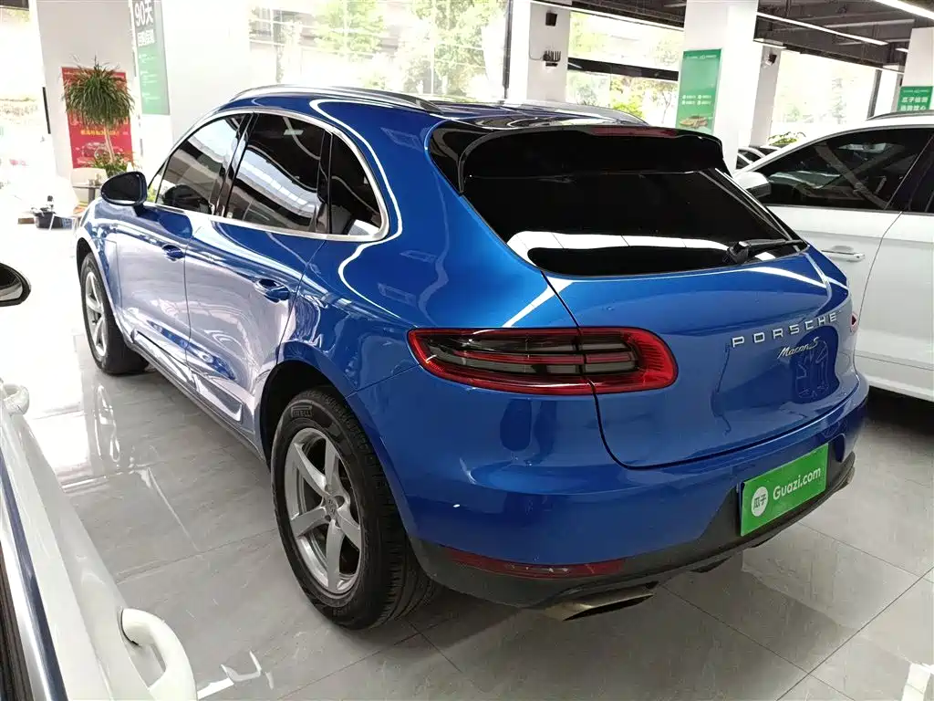 Macan Macan 2.0 T