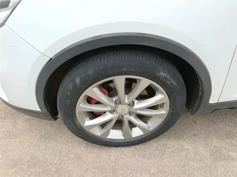 Geely Emgrand GS Sport 1.4 T Manual Leading Style