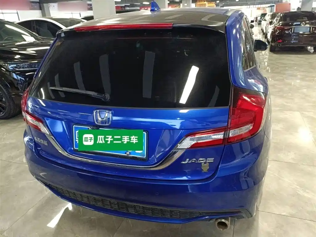 Jade 1.8 L Auto Comfort 5-seat