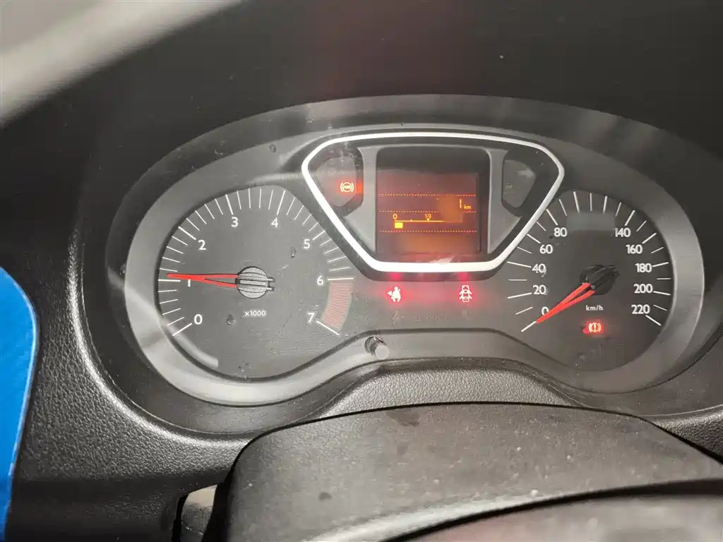 Elysee 爱丽舍 2016款 1.6 L 手动舒适型
