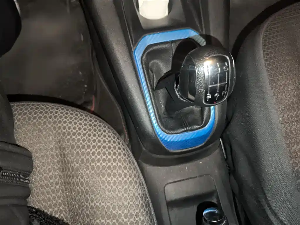 Elysee 爱丽舍 2016款 1.6 L 手动舒适型