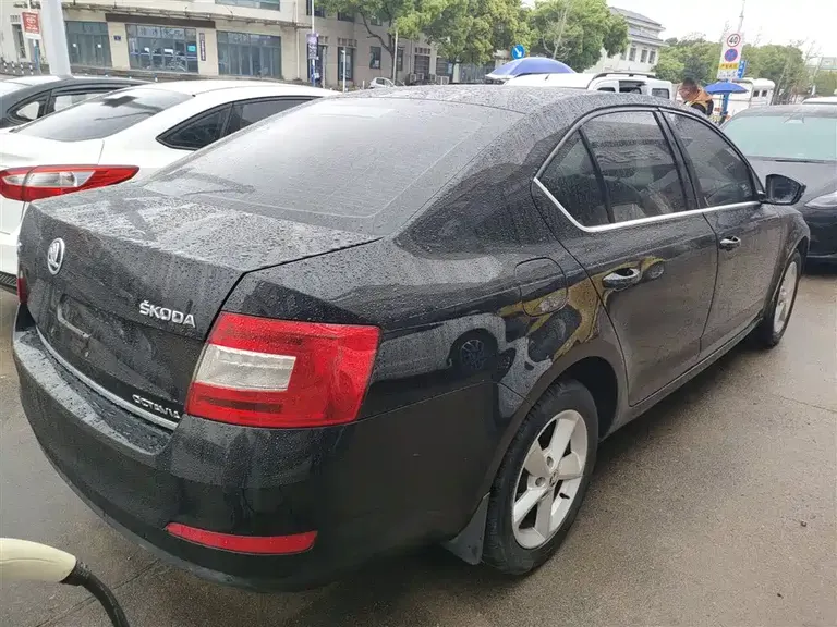 Skoda Octavia 明锐 2015款 1.6 L 手动逸俊版