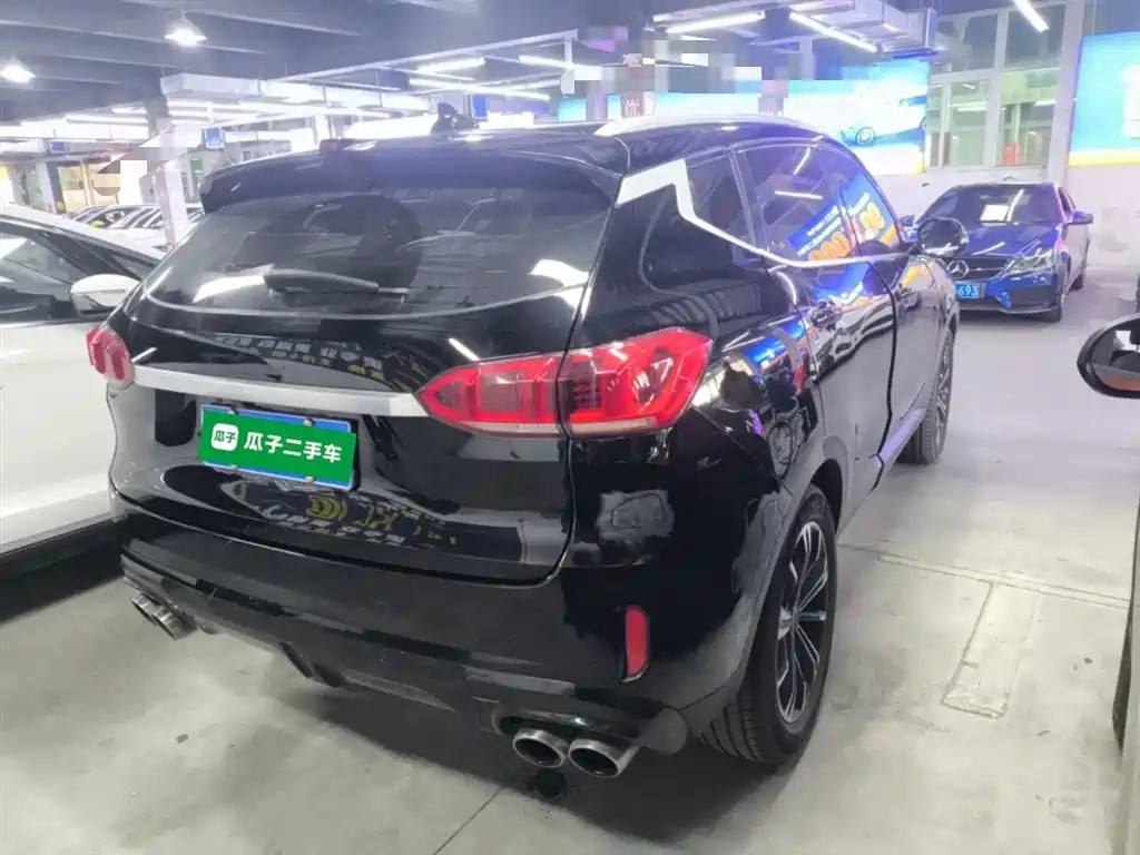 WEY VV6 2.0 T 2 WD Smart Guard +