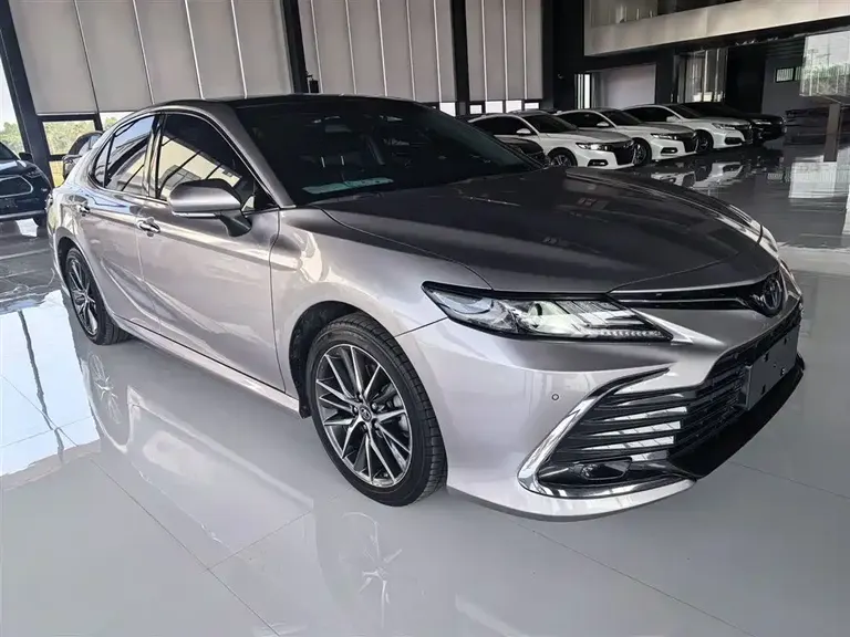 Toyota Camry 2.5 G Luxury