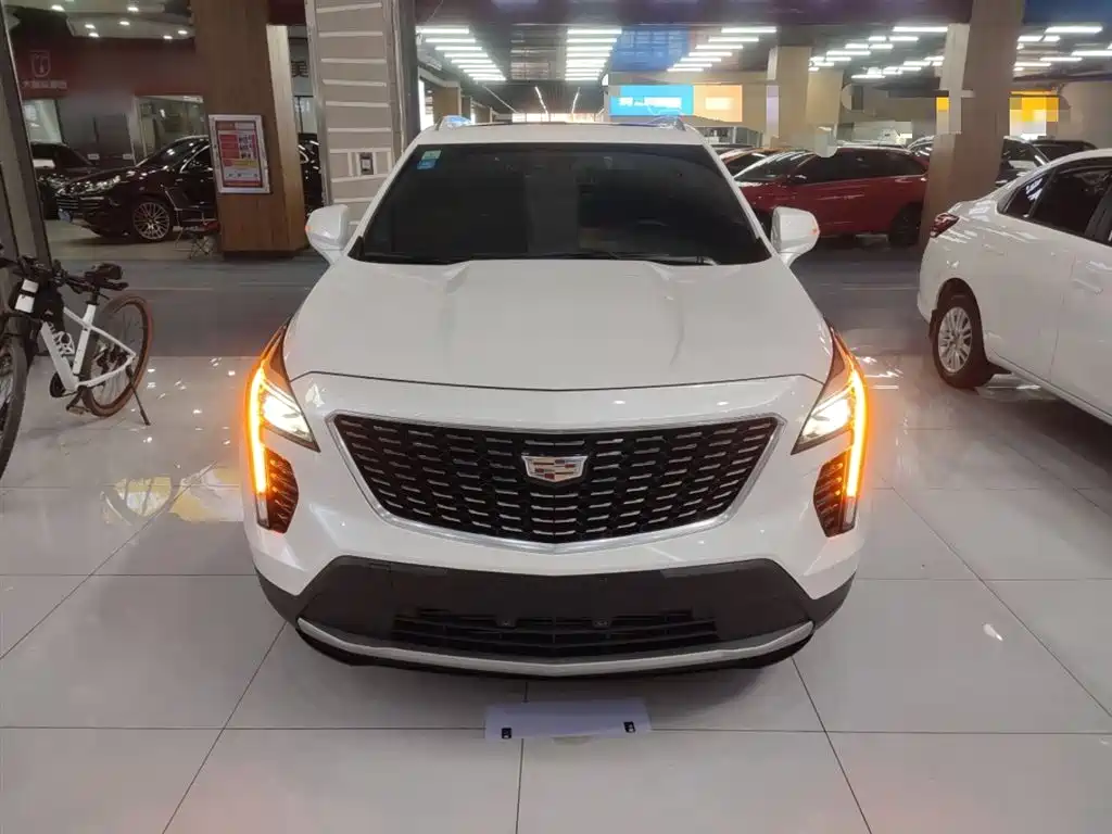 Cadillac XT4 28 T 2 WD Luxury