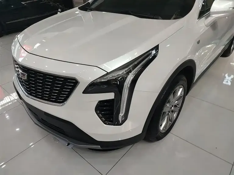 Cadillac XT4 28 T 2 WD Luxury