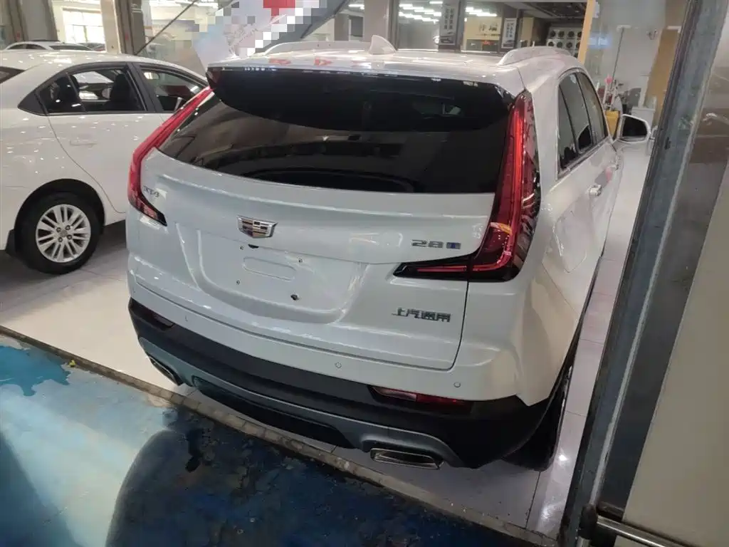 Cadillac XT4 28 T 2 WD Luxury