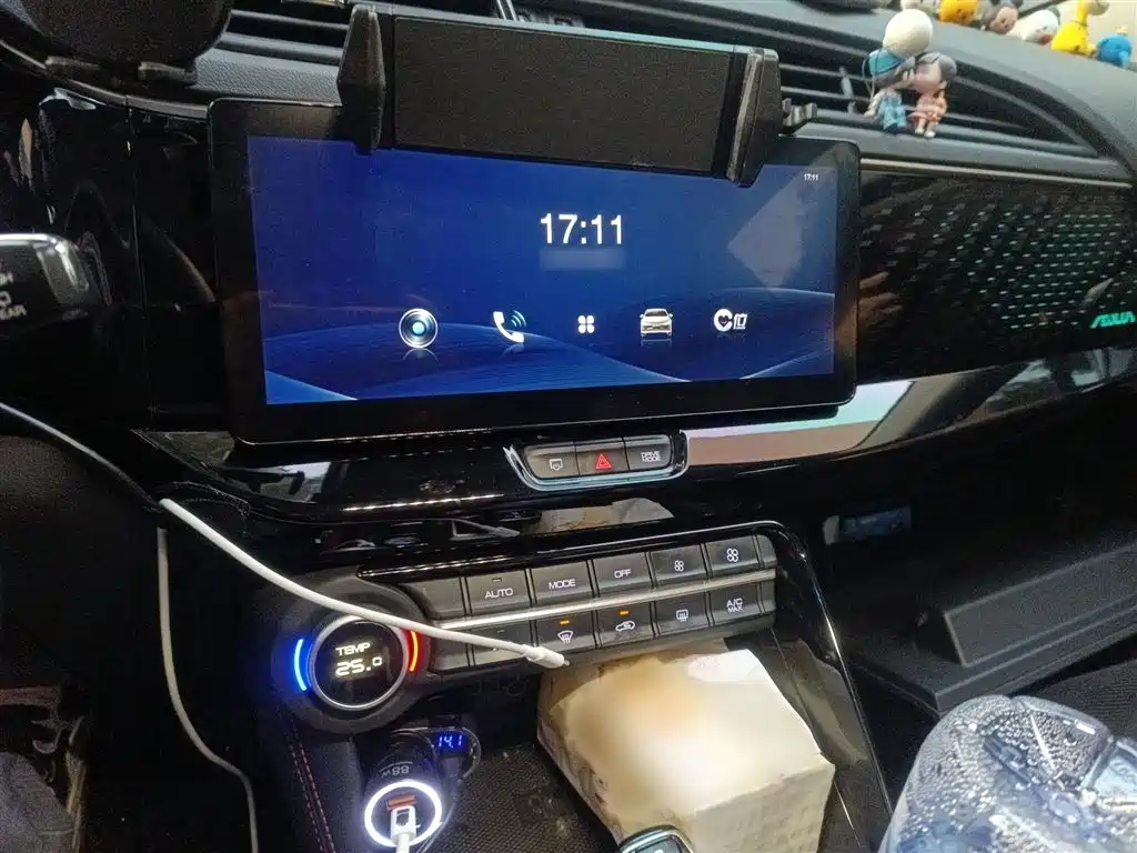 Dongfeng Fengshen AX7 Mach 1.5 T DCT DF41