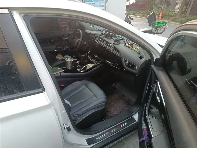 Dongfeng Fengshen AX7 Mach 1.5 T DCT DF41