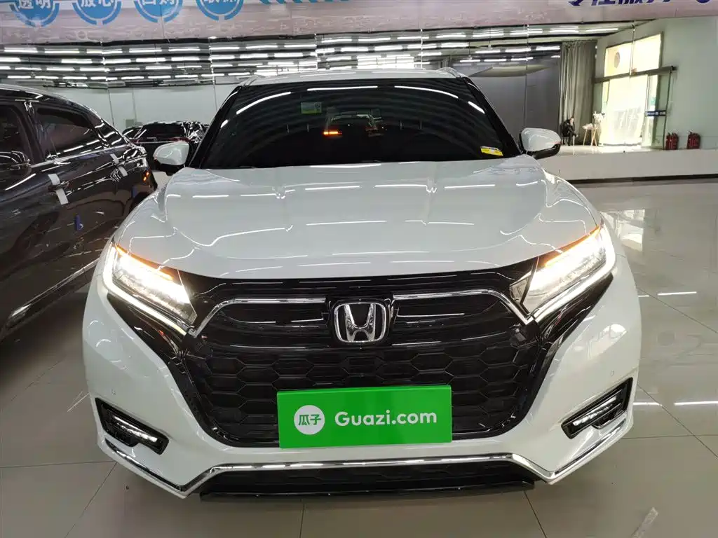 Honda UR-V 370 TURBO 2 WD Graceful