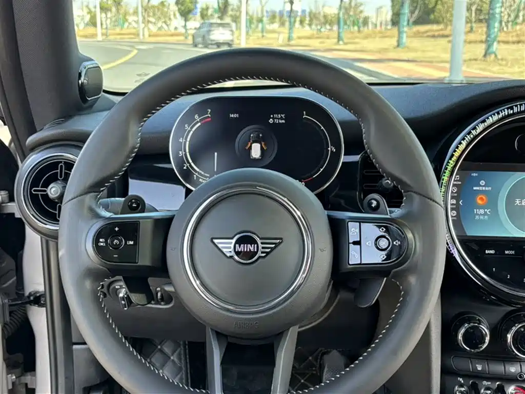 MINI Facelift 2.0 T COOPER S Artist