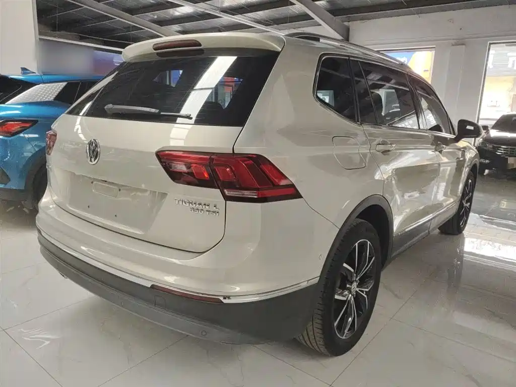 Tiguan L Facelift 330 TSI Auto 2 WD Smart Motion Luxury CN-VI