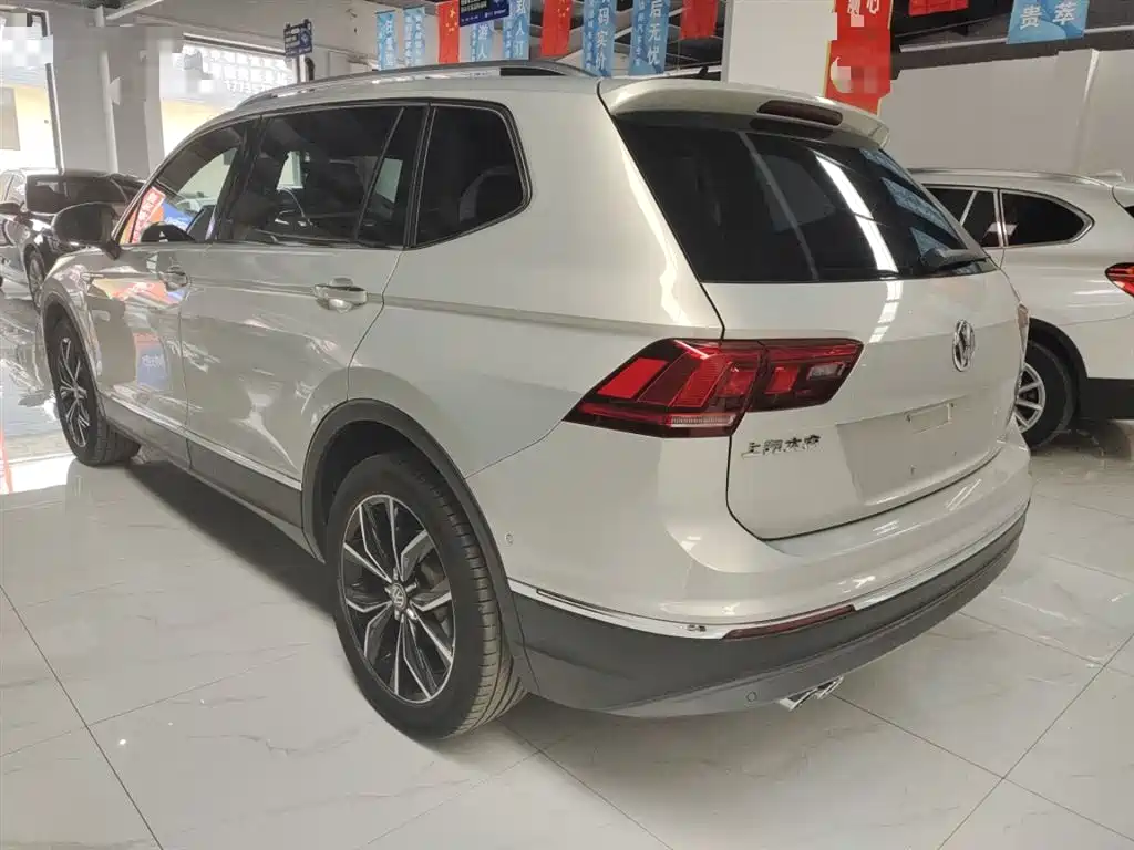 Tiguan L Facelift 330 TSI Auto 2 WD Smart Motion Luxury CN-VI