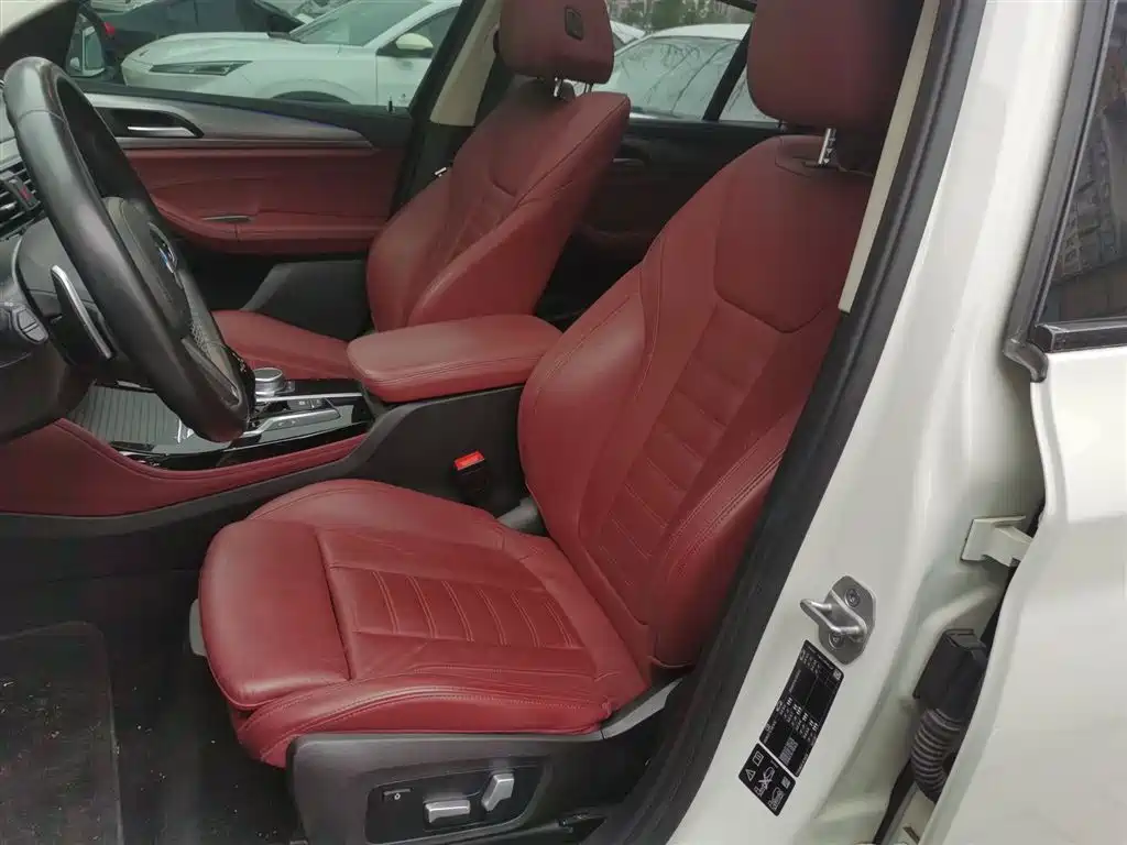BMW X4 xDrive 25 i M Sport Package