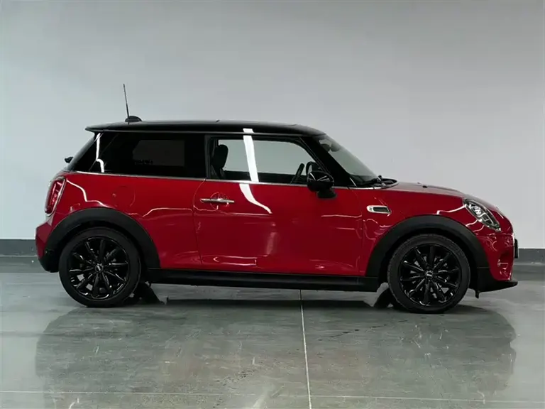 MINI 1.5 T COOPER Artist