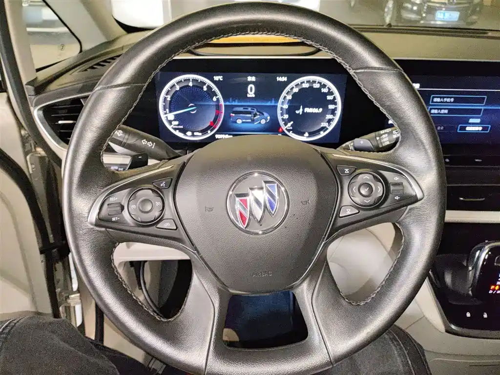 Buick GL8 ES LaCrosse 653 T Comfort