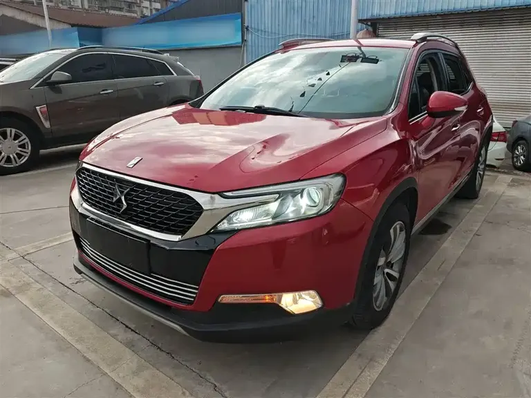 DS 6 1.6 T Luxury THP160