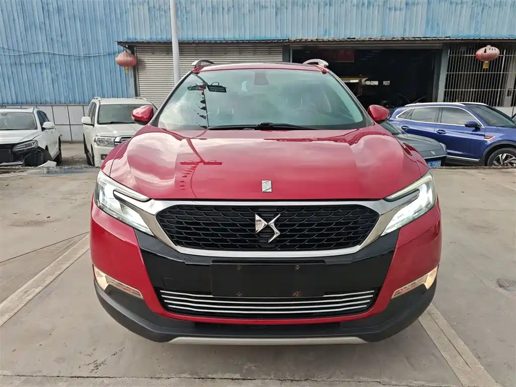 DS 6 1.6 T Luxury THP160