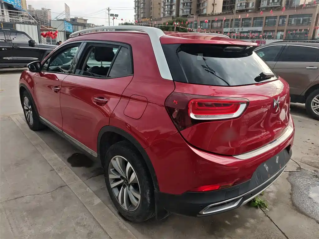 DS 6 1.6 T Luxury THP160