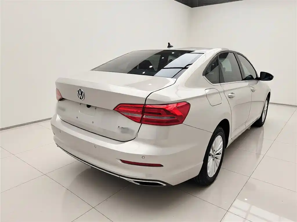 Lavida 280 TSI DSG Comfort CN-VI