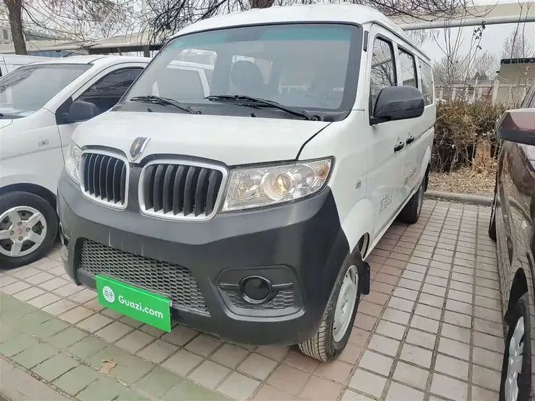 Jinbei Xiaohaishi X30 1.5 L Super Enjoyment Bus 5 6 7-seat AC SWC15 M