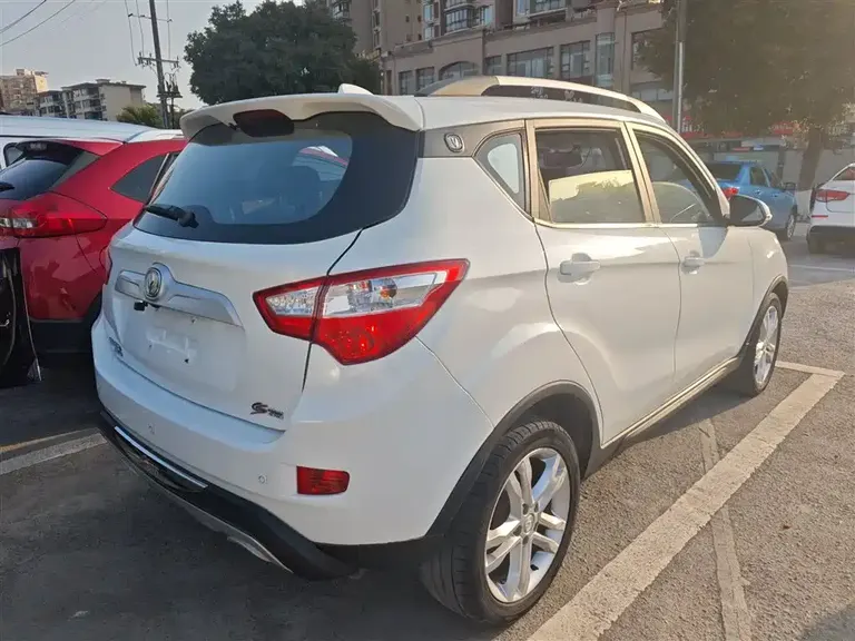 Changan CS35 1.6 L Manual Luxury CN-IV