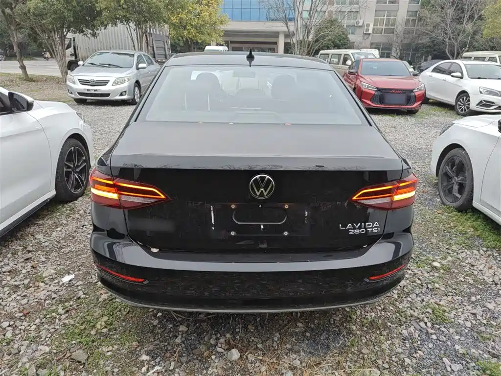 Lavida 280 TSI DSG Comfort
