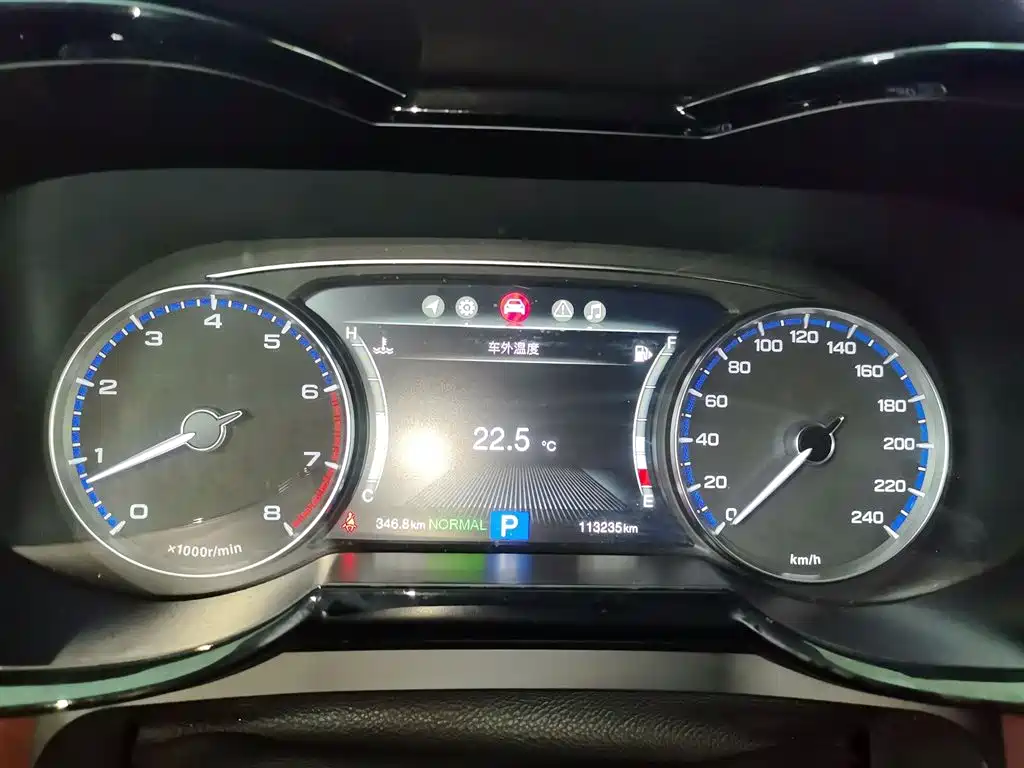 GAC Trumpchi GS8 320 T 2 WD Luxury Connected (7-seat)