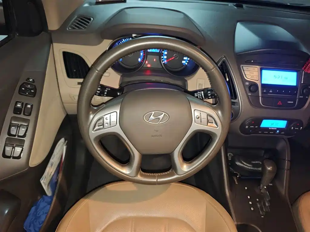 Hyundai ix35 2.0 L Auto 2 WD Intelligent GLS CN-IV