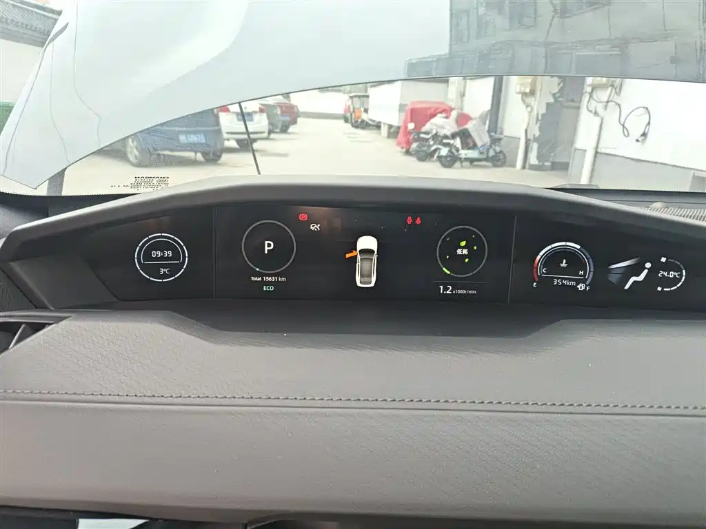 Changan UNI-V 1.5 T Distinguished