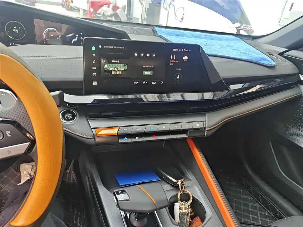 Changan UNI-V 1.5 T Distinguished