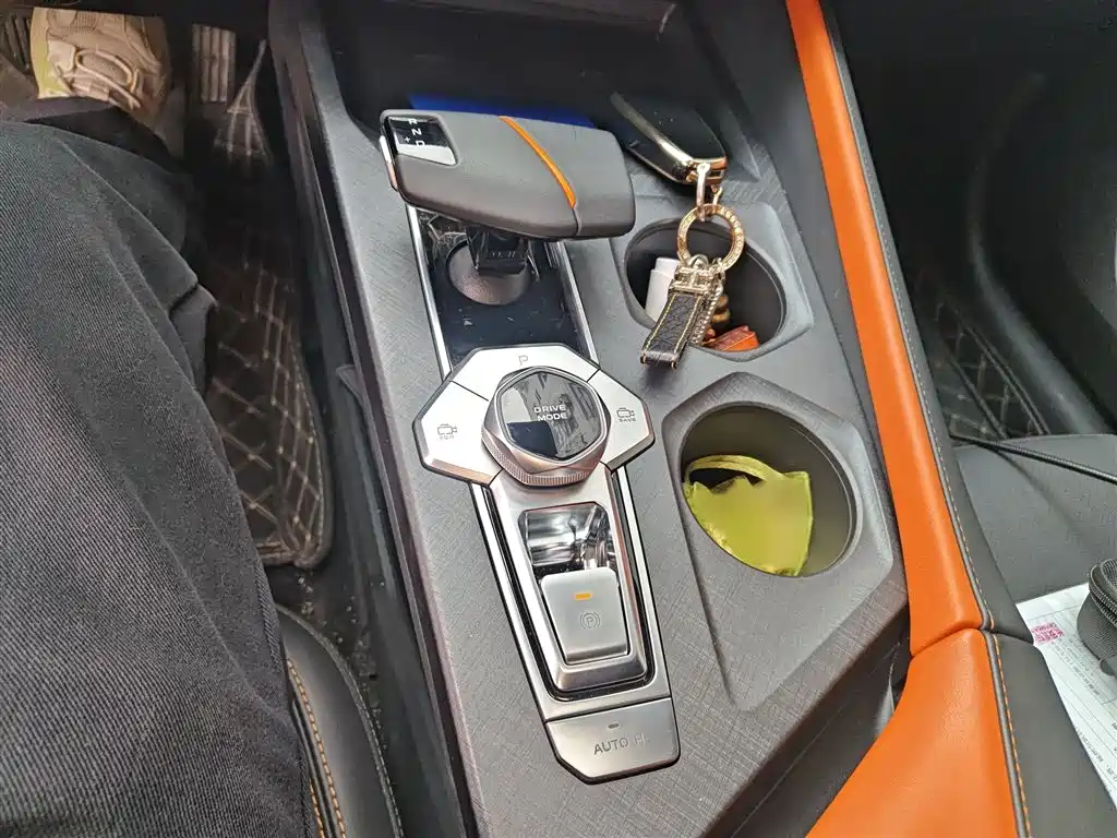 Changan UNI-V 1.5 T Distinguished