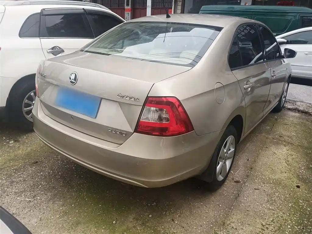 Rapid 1.6 L Auto Smart Select