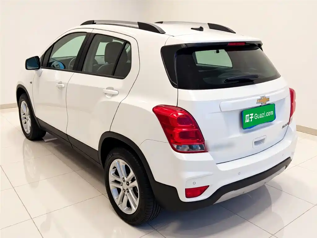 Tracker 1.4 T Auto 2 WD Luxury