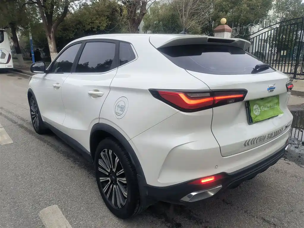 Changan Oshan X5 1.5 T DCT Distinguished