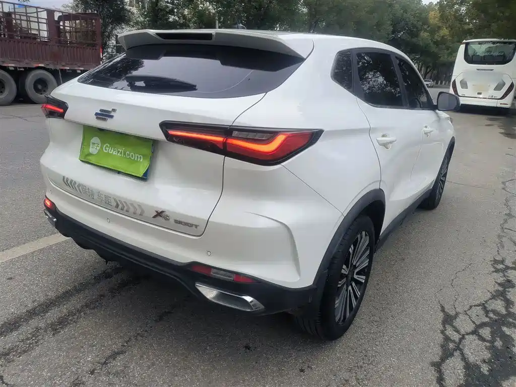 Changan Oshan X5 1.5 T DCT Distinguished